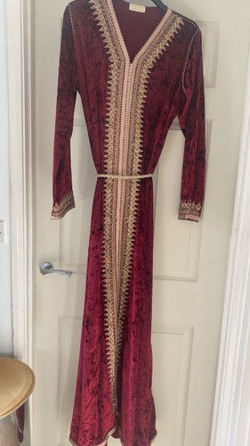 Brand new velvet moroccan - new,